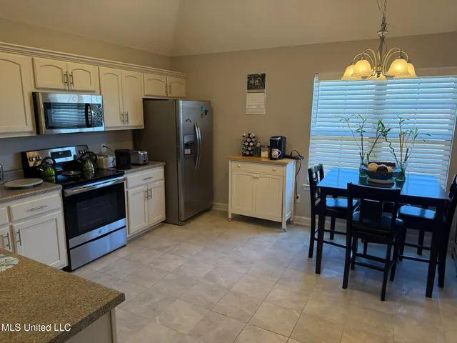 $299,000 | 6396 Anna May Drive, Walls, MS 38680