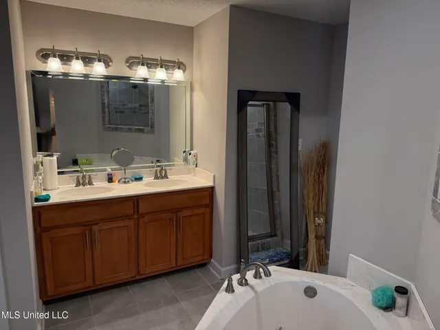 $299,000 | 6396 Anna May Drive, Walls, MS 38680