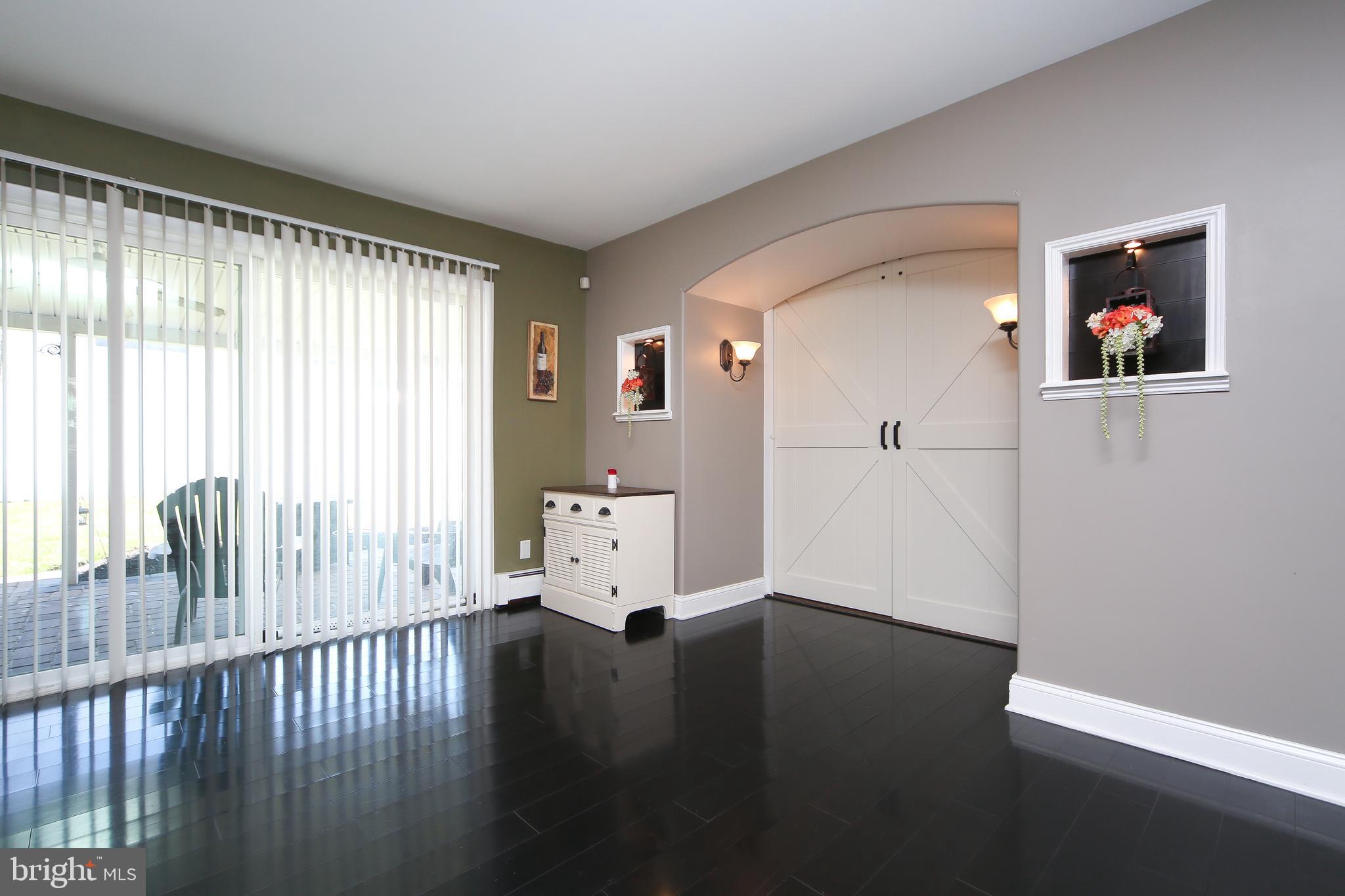 17 Hyacinth Road Levittown, PA 19056 - Photo 13 of 33 Gallery Image 13