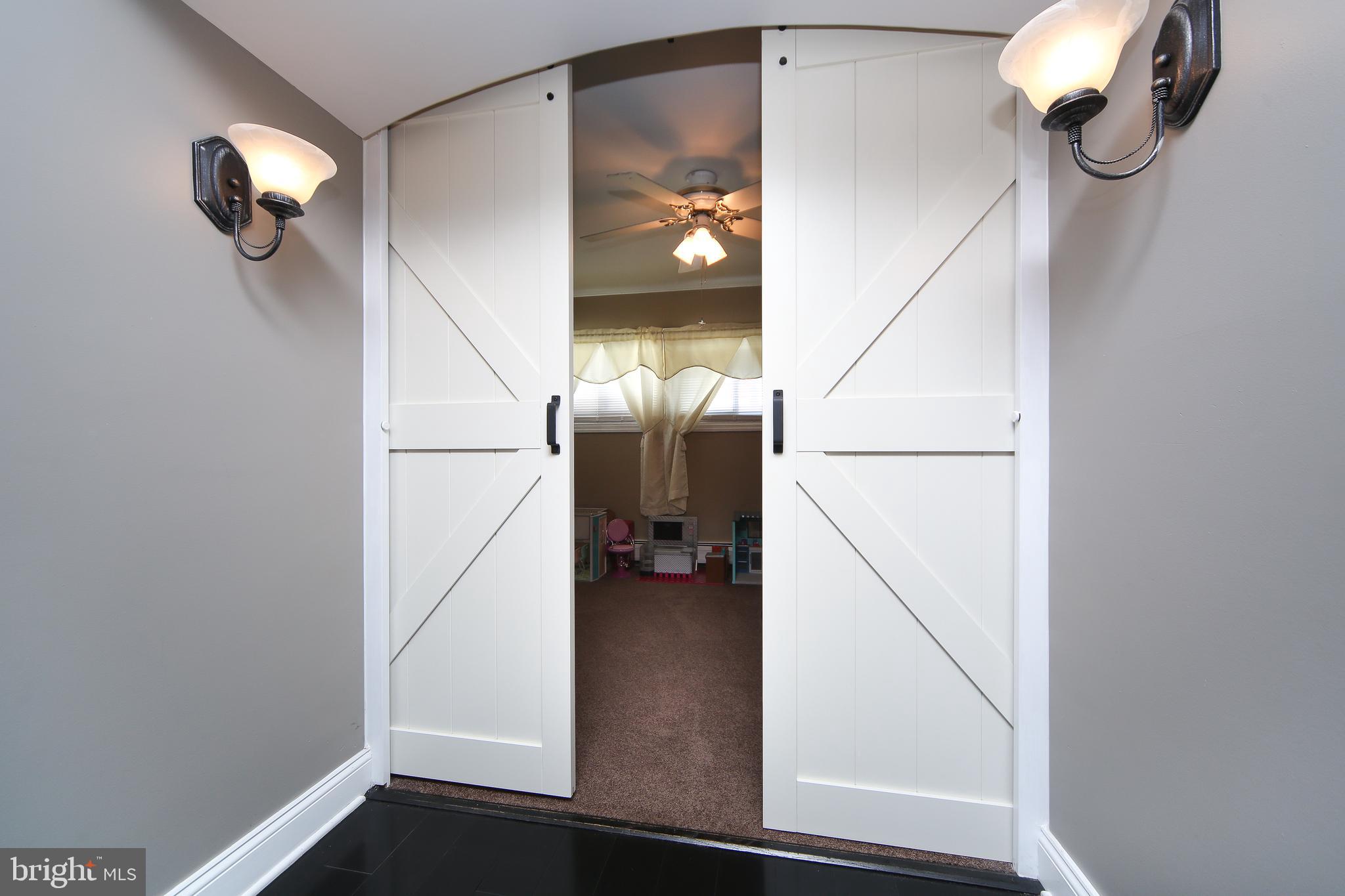 17 Hyacinth Road Levittown, PA 19056 - Photo 14 of 33 Doors to Play Room