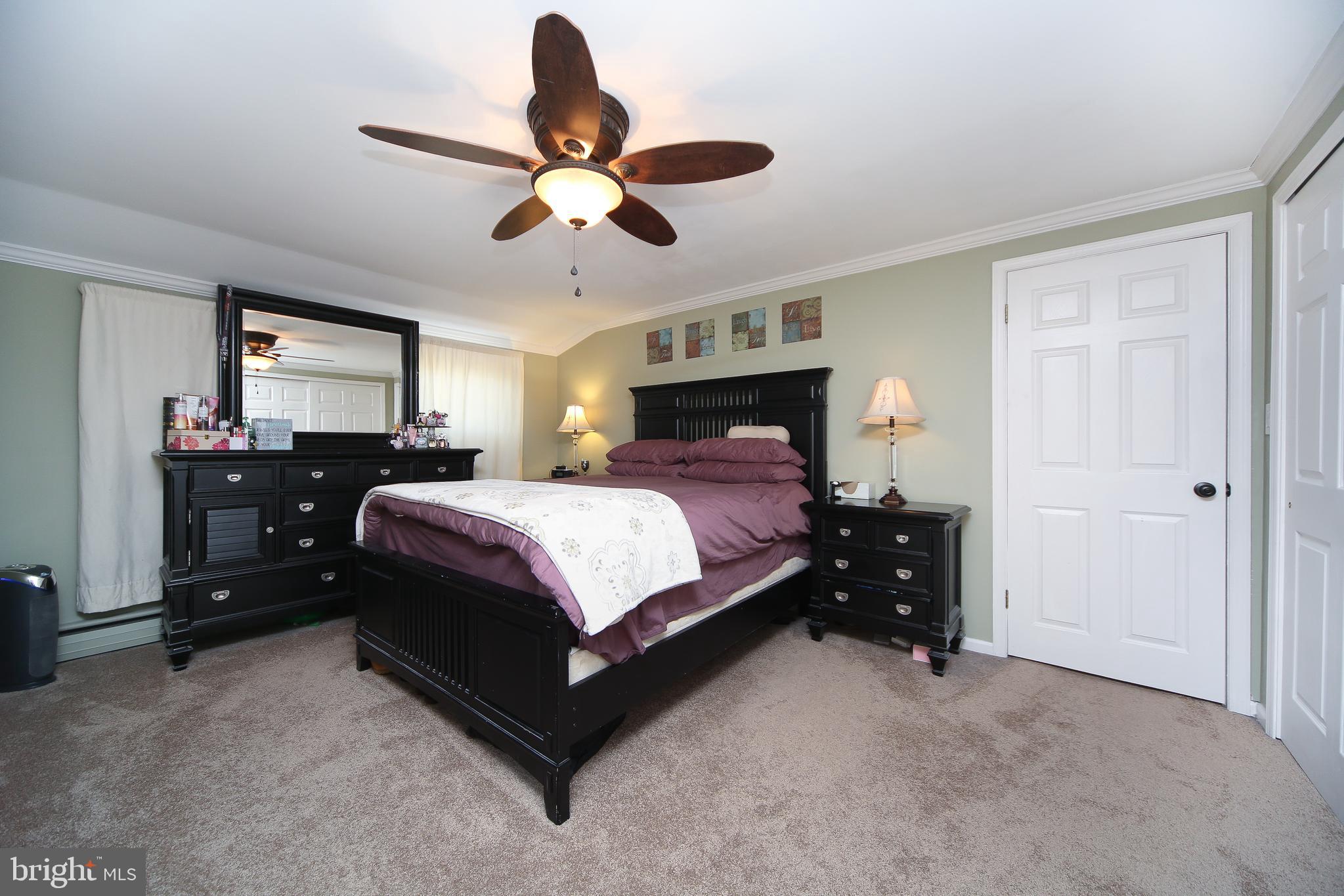 17 Hyacinth Road Levittown, PA 19056 - Photo 21 of 33 Master Bedroom