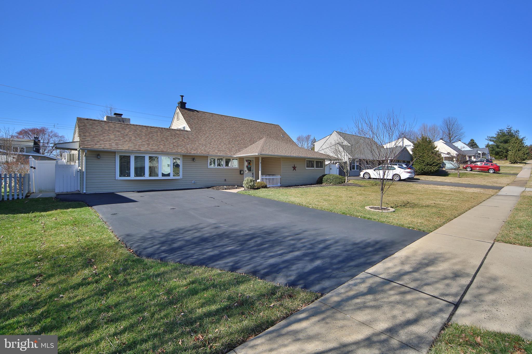 17 Hyacinth Road Levittown, PA 19056 - Photo 28 of 33 Gallery Image 28