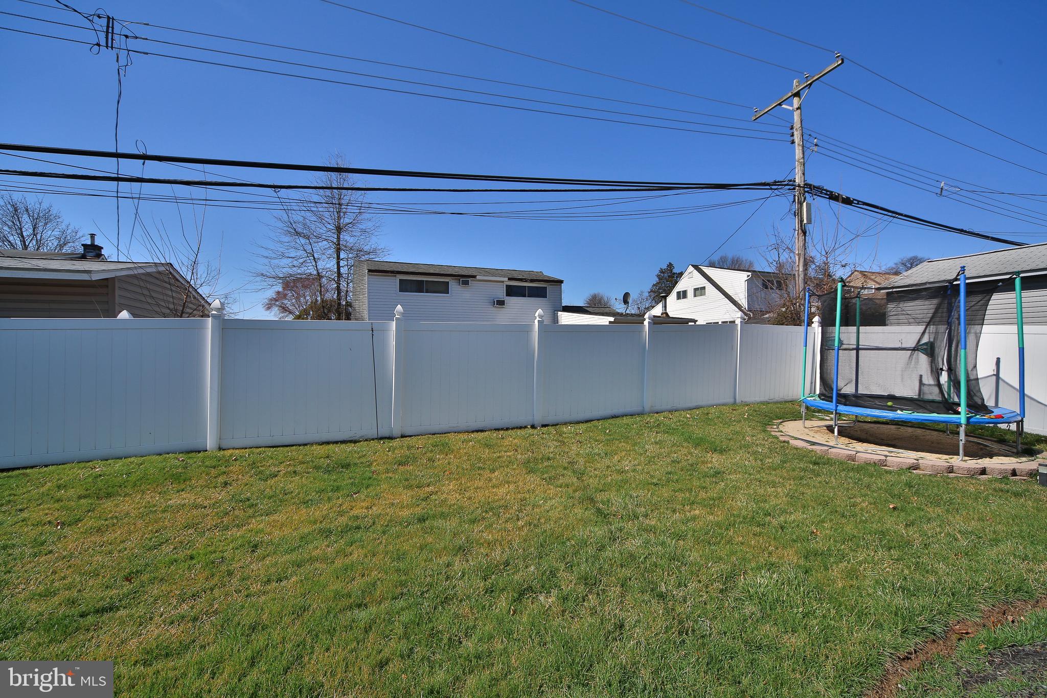 17 Hyacinth Road Levittown, PA 19056 - Photo 30 of 33 Gallery Image 30