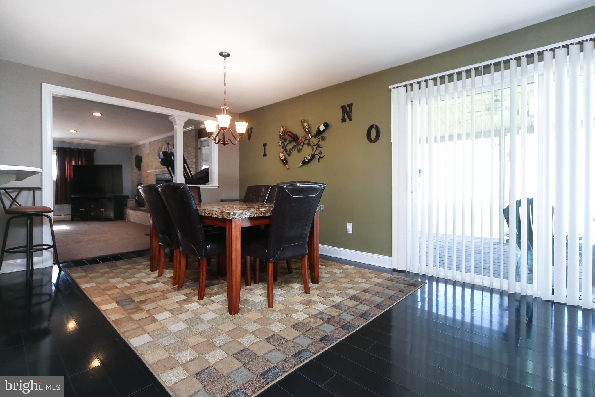 17 Hyacinth Road Levittown, PA 19056 - Photo 9 of 33 Gallery Image 9