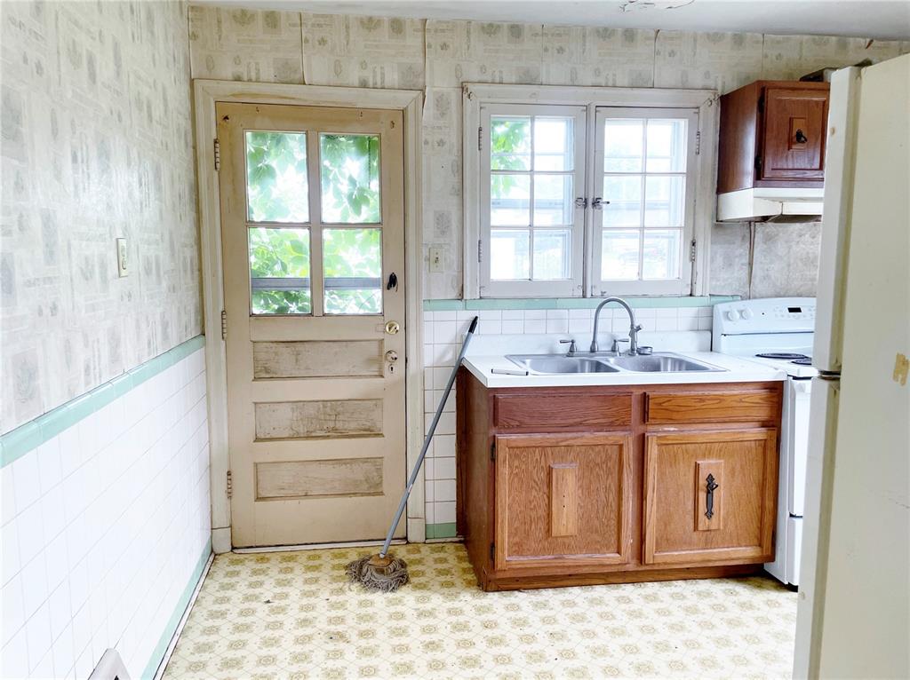 708 Highway 72 Rolla, MO 65401 - Photo 11 of 25