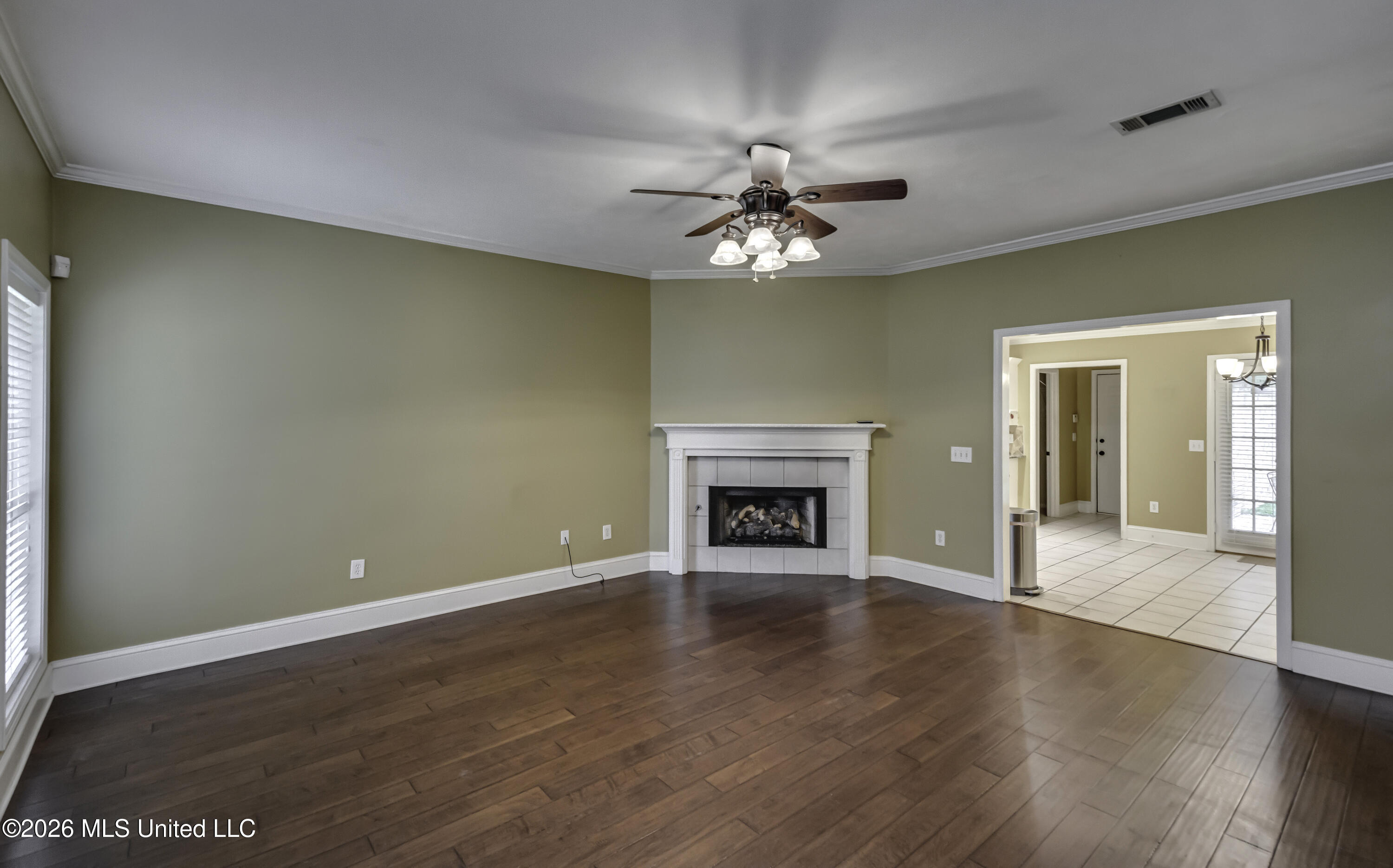 1229 Crossview Court Brandon, MS 39042 - Photo 5 of 28 1229 Crossview Ct--27