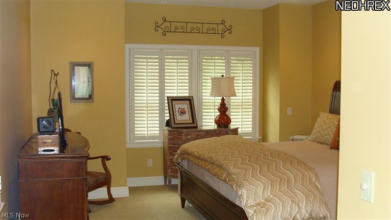 400 Riverside Court, Unit 2 Poland, OH 44514 - Photo 10 of 22 Gallery Image 10