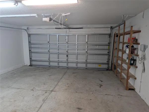 $2,300 | 446 Argyll Dr Spring Hill, Spring Hill, FL 34609