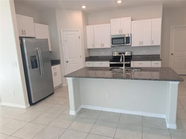 $2,300 | 446 Argyll Dr Spring Hill, Spring Hill, FL 34609