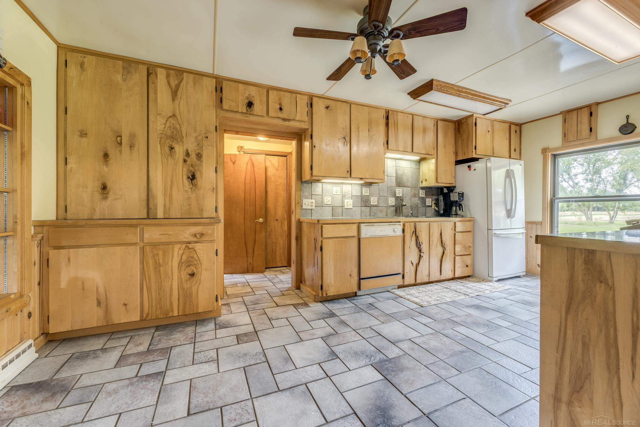 4543 Main Street Applegate, MI 48401 - Photo 19 of 53 Ample Amish Cabinetry