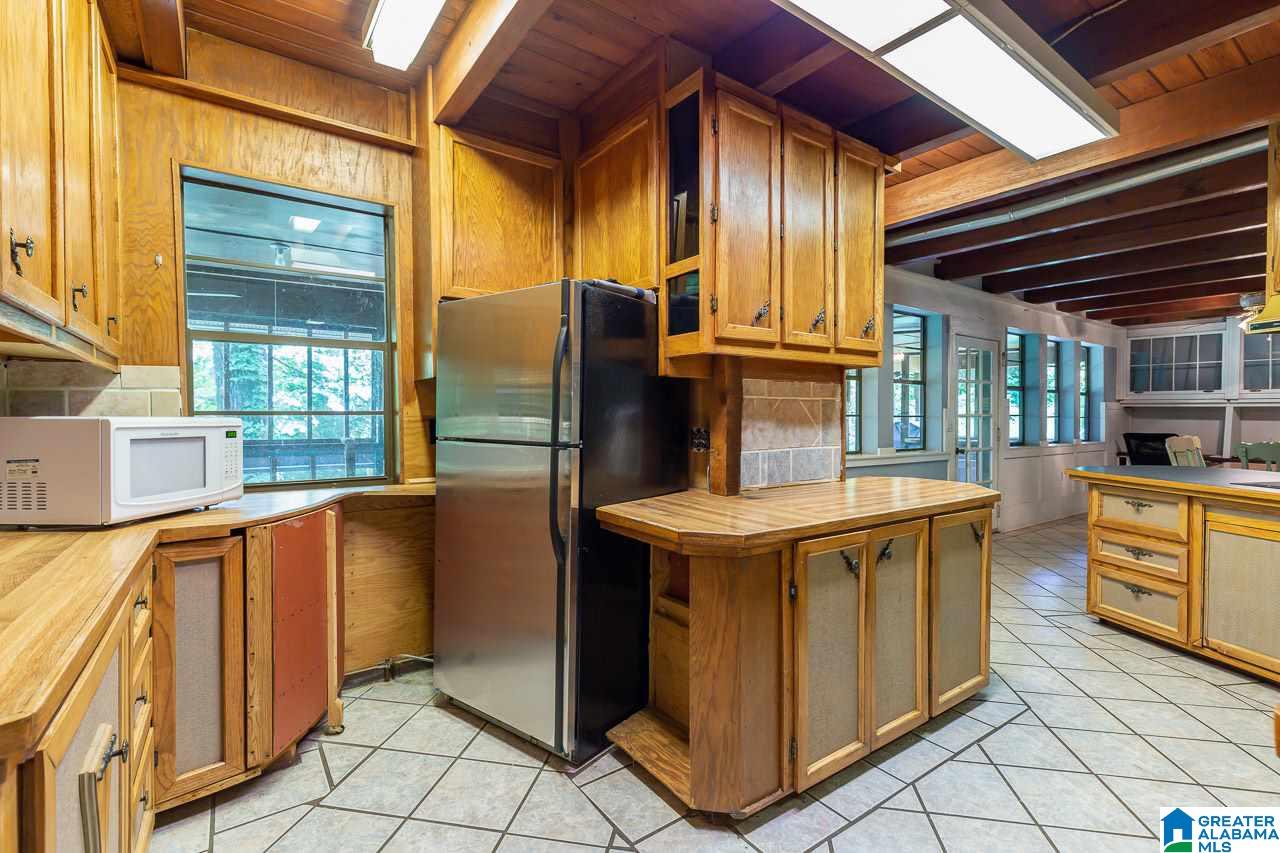 2310 Ridgewood Road Fultondale, AL 35068 - Photo 8 of 21