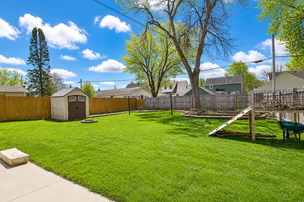 $249,900 | 810 10th Avenue Southeast, Austin, MN 55912