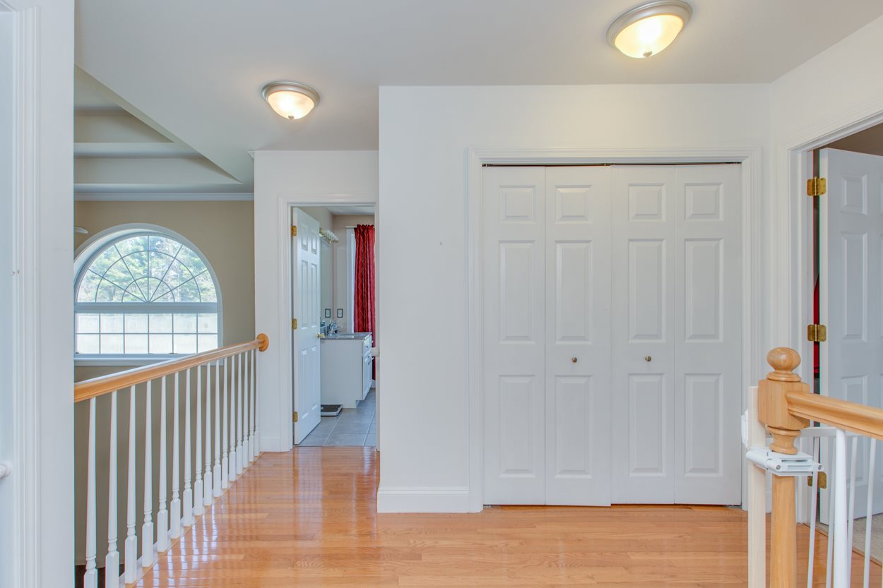 4 Autumn Woods Road Salem, NH 03079 - Photo 22 of 34 Gallery Image 22