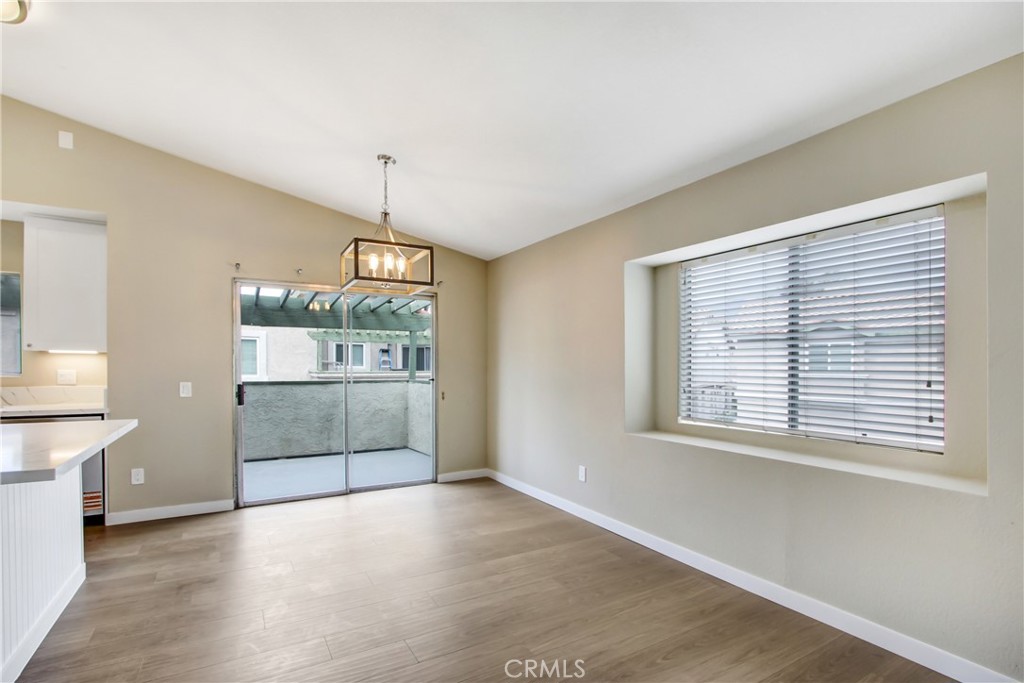 8353 Sunset Trail Place, Unit E Rancho Cucamonga, CA 91730 - Photo 5 of 18 a view of kitchen and windows