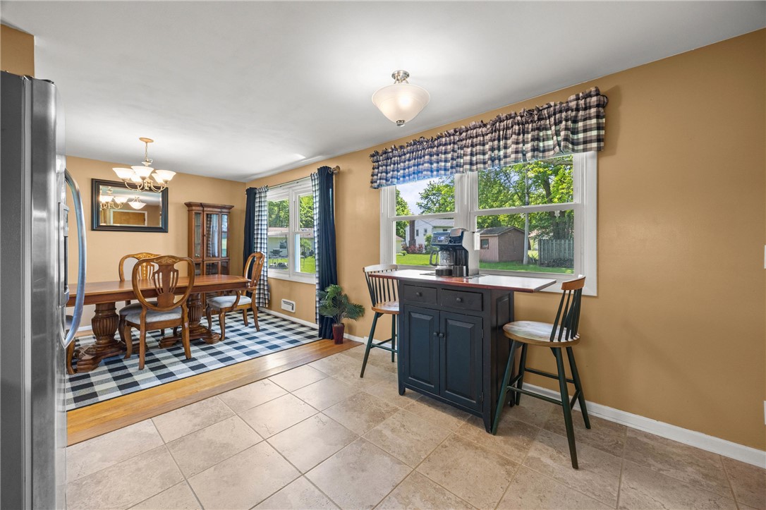 648 Meadowbriar Road Greece, NY 14616 - Photo 7 of 50