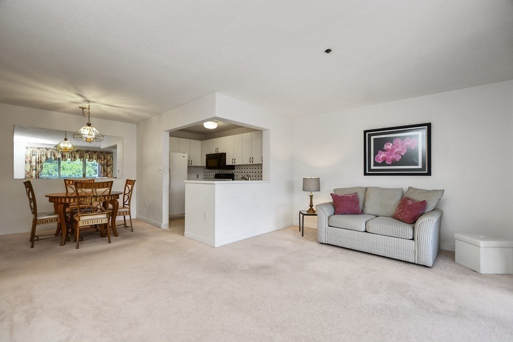 273 Cambridge Road, Unit 503 Woburn, MA 01801 - Photo 12 of 28 Gallery Image 12