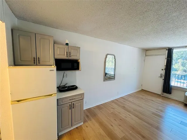 $950 | 7900 South Orange Blossom Trail, Unit 2089, Orlando, FL 32809