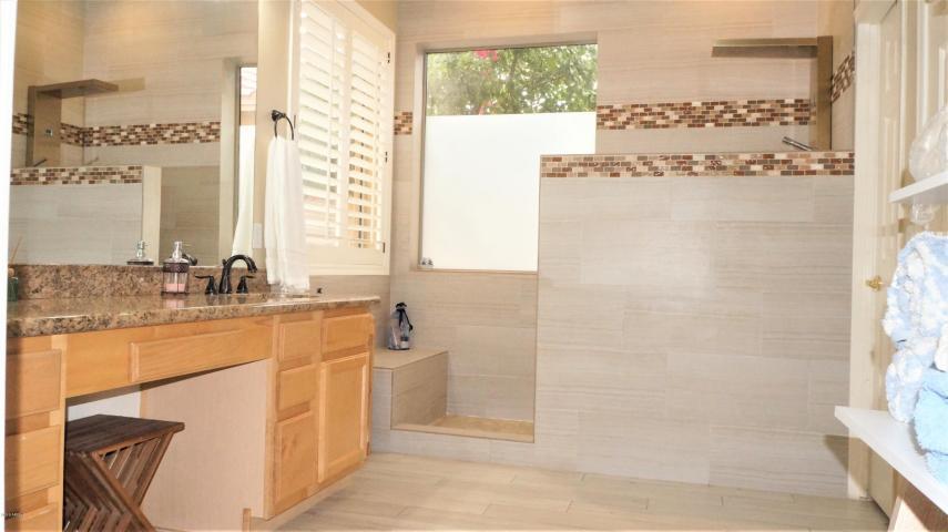 2455 East Fremont Road Phoenix, AZ 85042 - Photo 11 of 17 Fremont.master bath
