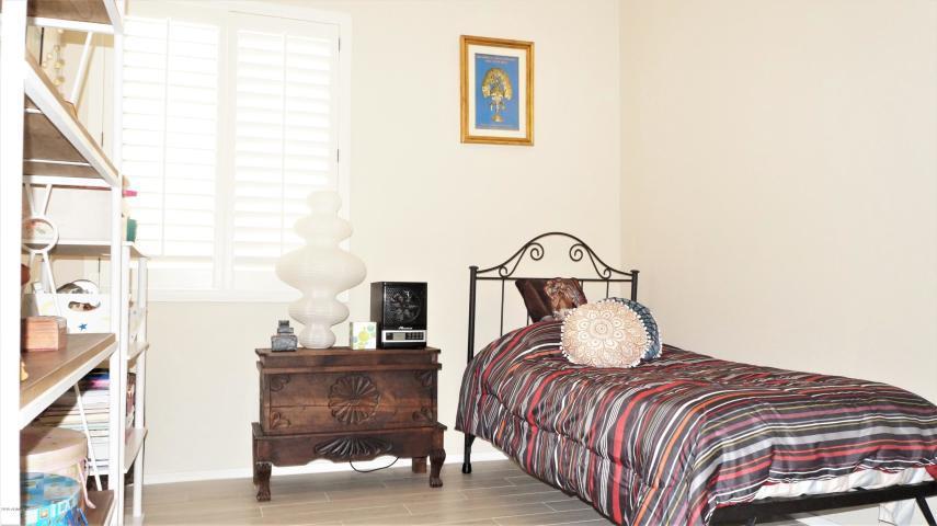 2455 East Fremont Road Phoenix, AZ 85042 - Photo 13 of 17 Fremont.bedroom