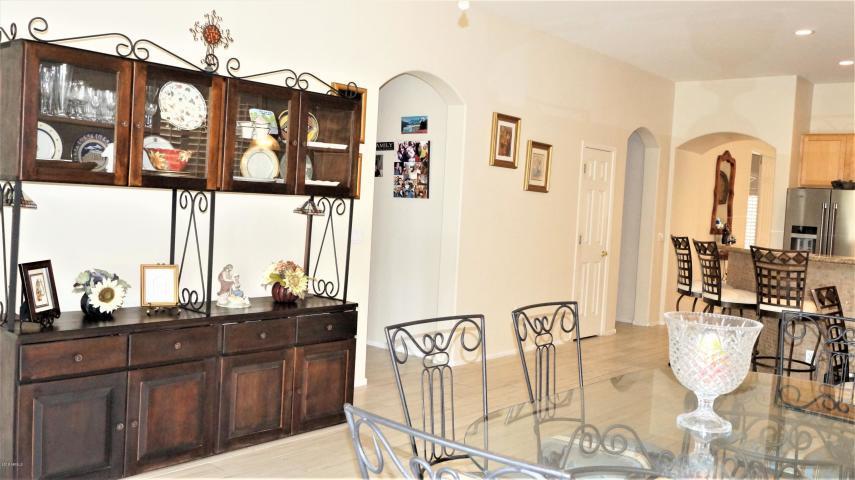 2455 East Fremont Road Phoenix, AZ 85042 - Photo 8 of 17 Fremont.family room