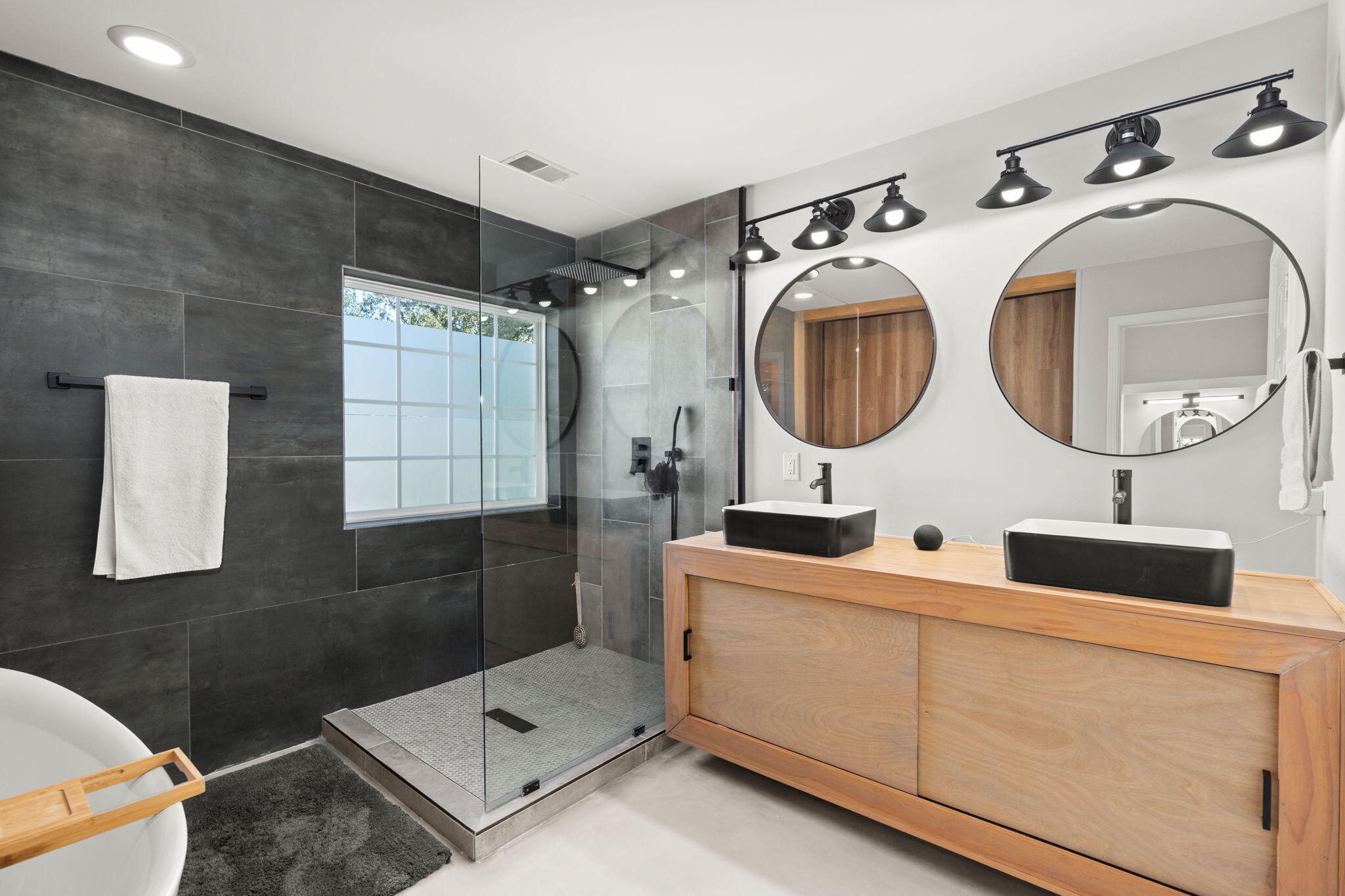 1504 St Stephens Way Hanahan, SC 29410 - Photo 25 of 40 33 (1)