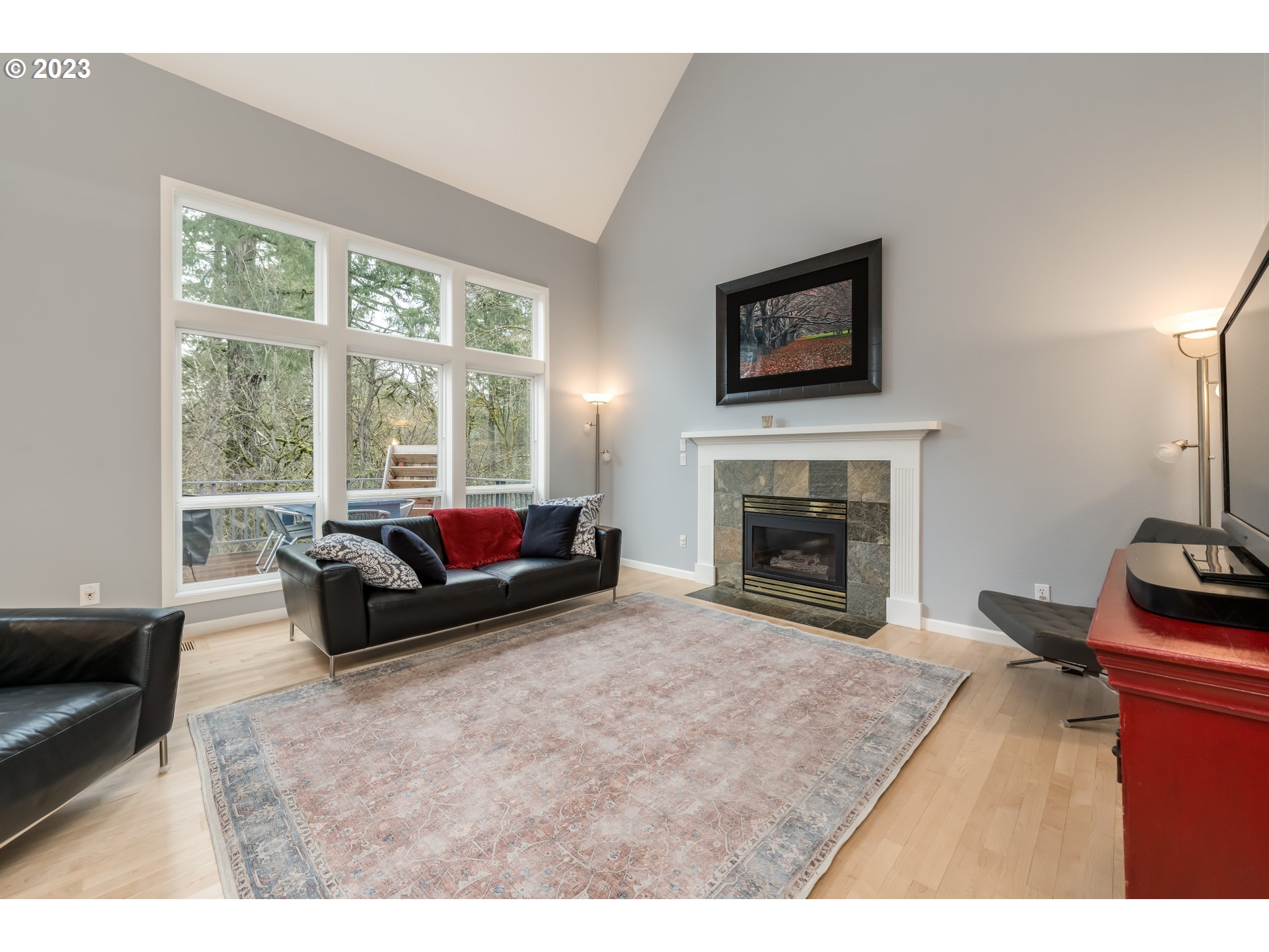 12799 Southwest Ridgefield Lane Tigard, OR 97223 - Photo 11 of 37 Gallery Image 11