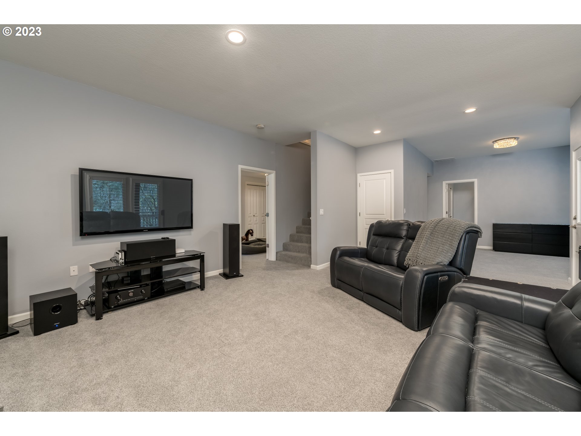 12799 Southwest Ridgefield Lane Tigard, OR 97223 - Photo 23 of 37 Gallery Image 23