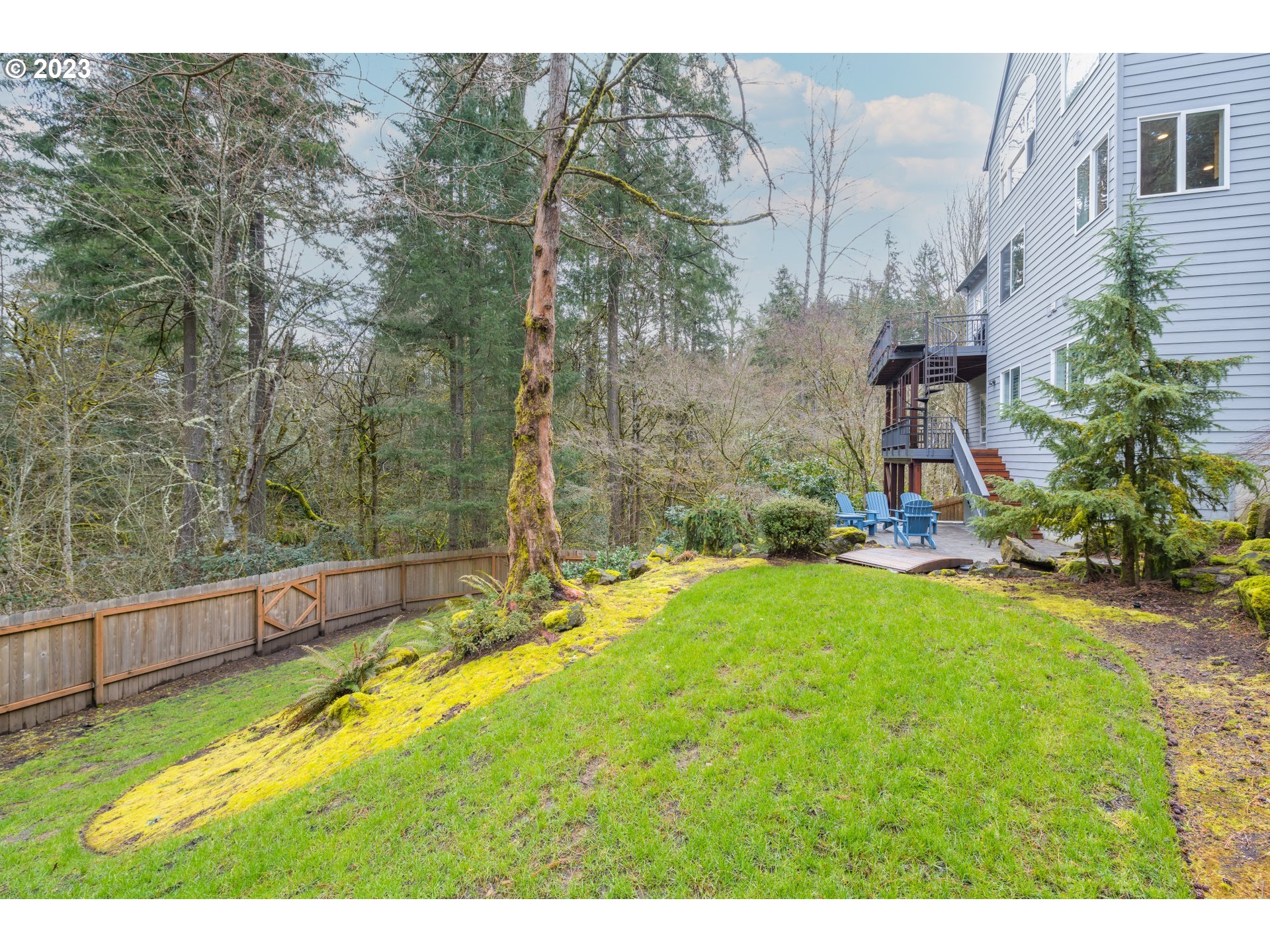 12799 Southwest Ridgefield Lane Tigard, OR 97223 - Photo 29 of 37 Gallery Image 29