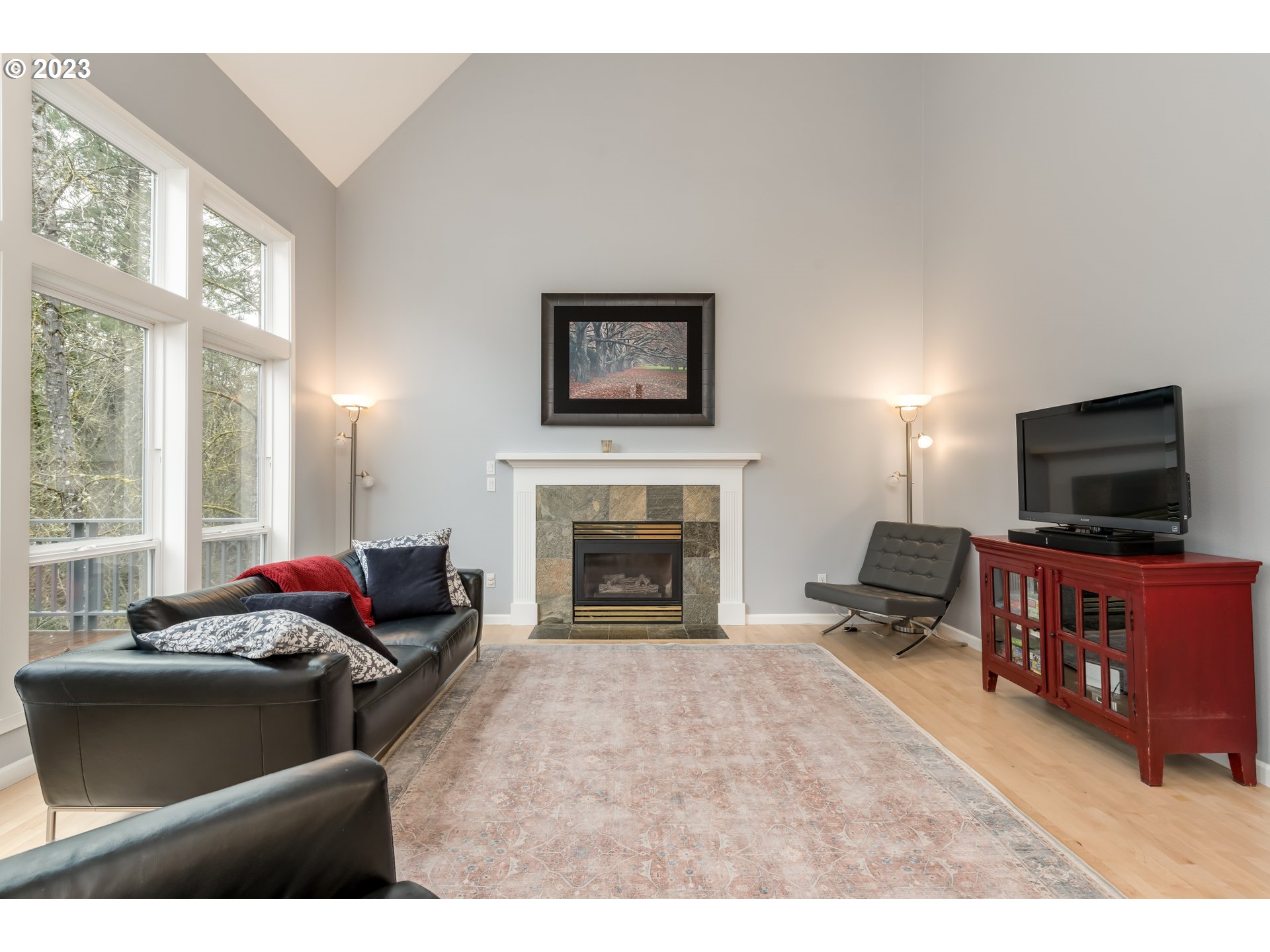 12799 Southwest Ridgefield Lane Tigard, OR 97223 - Photo 10 of 37 Gallery Image 10