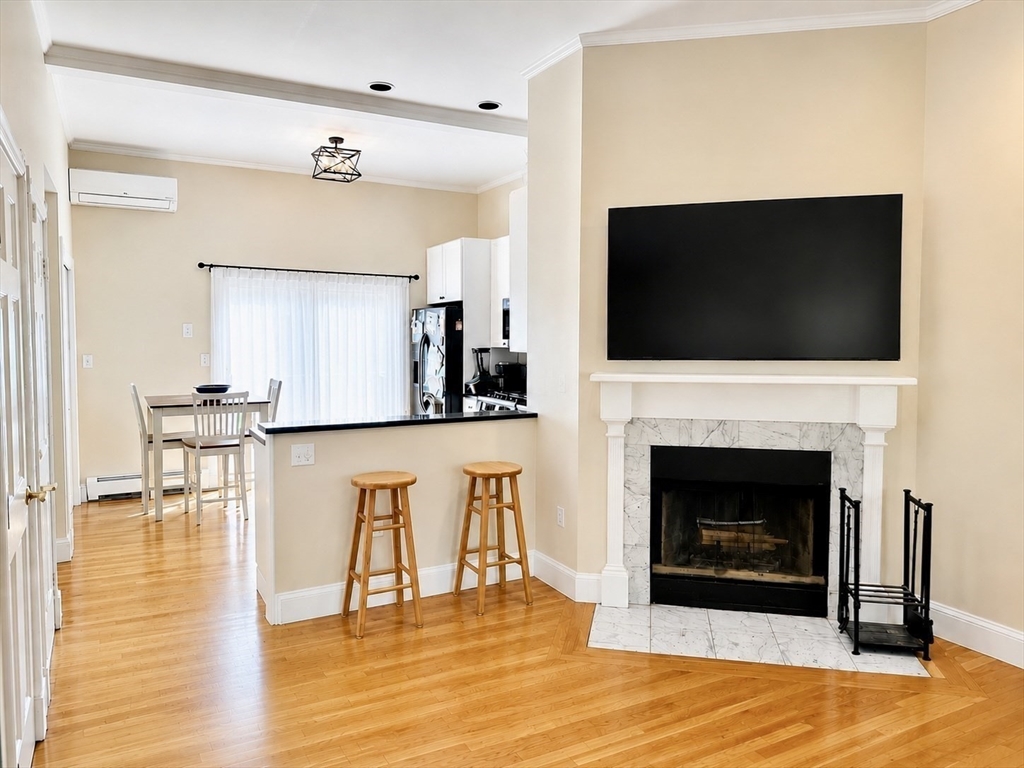 90 Washington Street, Unit B Boston, MA 02129 - Photo 2 of 9