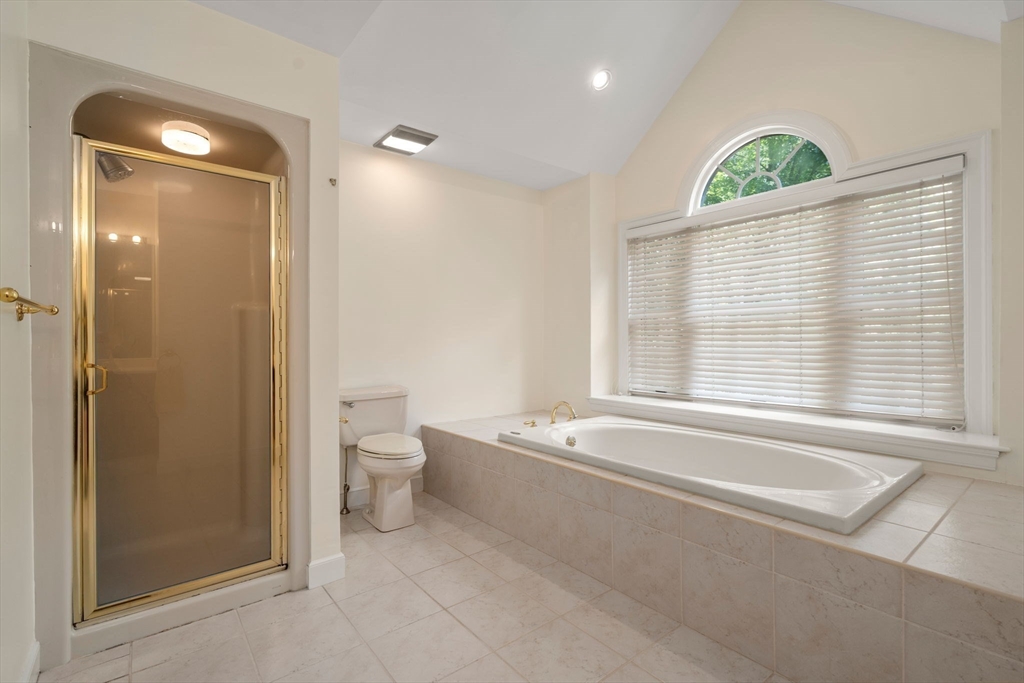 38 Upwey Road Wellesley, MA 02481 - Photo 28 of 40