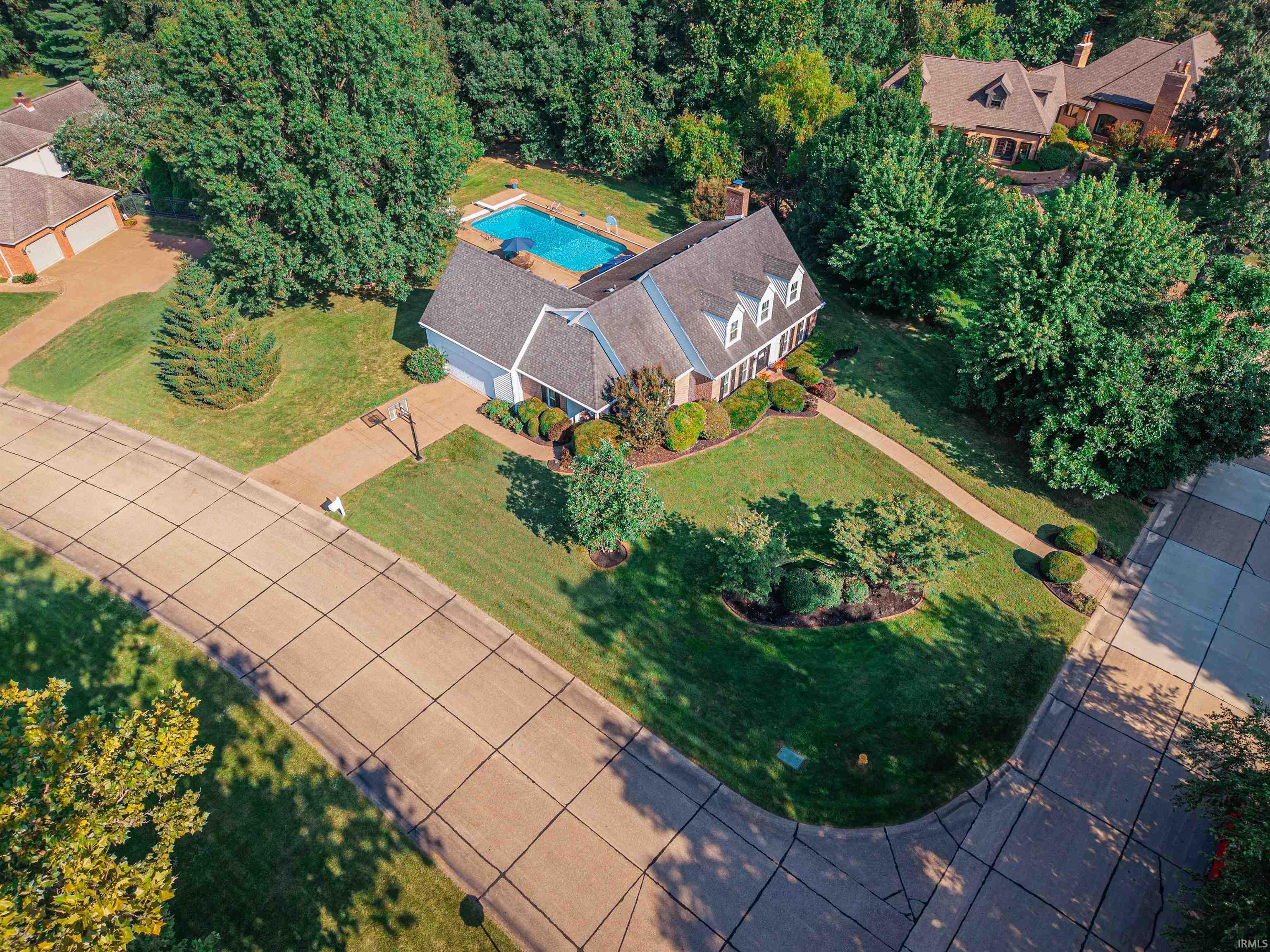 11240 Blue Grass Road Evansville, IN 47725 - Photo 3 of 50 Gallery Image 3