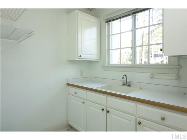 208 East Cornwall Road Cary, NC 27511 - Photo 13 of 25 Gallery Image 13