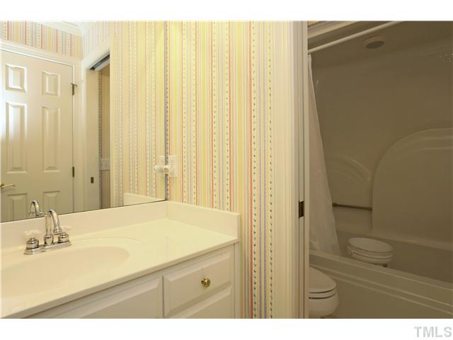 208 East Cornwall Road Cary, NC 27511 - Photo 19 of 25 Gallery Image 19