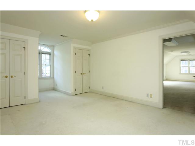 208 East Cornwall Road Cary, NC 27511 - Photo 20 of 25 Gallery Image 20