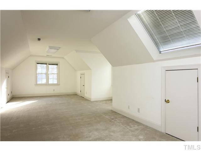 208 East Cornwall Road Cary, NC 27511 - Photo 21 of 25 Gallery Image 21