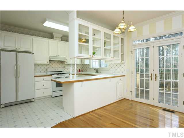 208 East Cornwall Road Cary, NC 27511 - Photo 10 of 25 Gallery Image 10