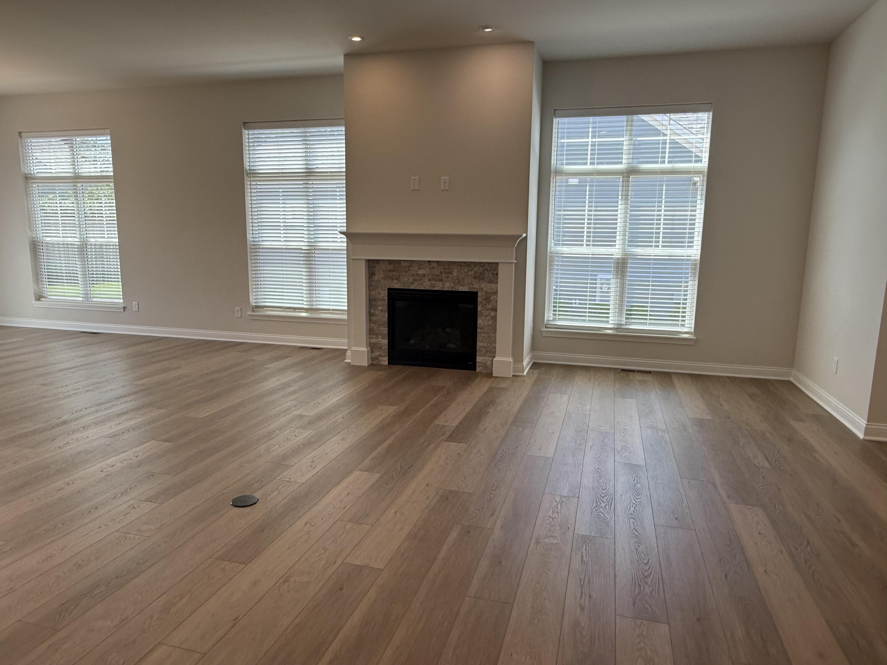 369 Evergreen Lane Pewaukee, WI 53072 - Photo 3 of 27 10' Ceilings and Airy Windows