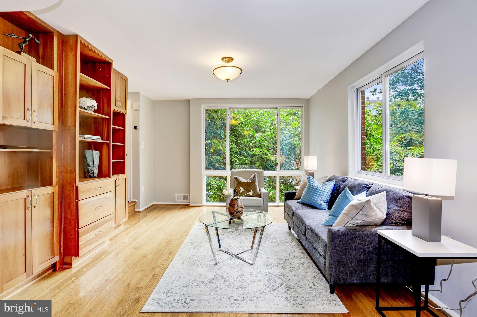 1761 Harvard Street Northwest Washington, DC 20009 - Photo 6 of 35 Livingroom