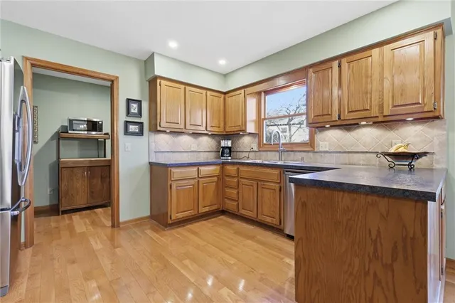 $425,000 | 14512 West 69th Terrace, Shawnee, KS 66216