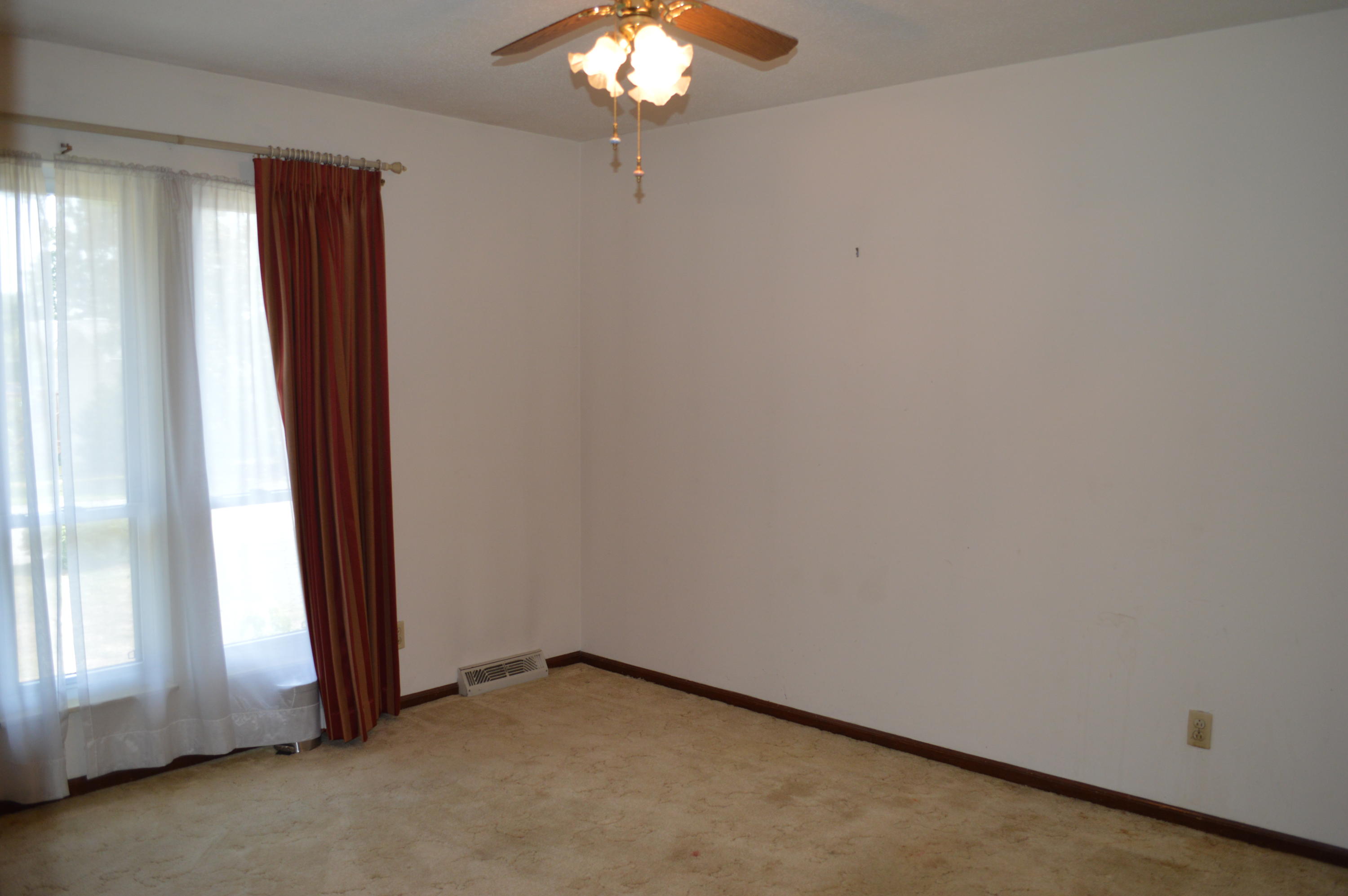 7809 Ashley Road Powell, TN 37849 - Photo 13 of 19 2014-12-05 20.57.54