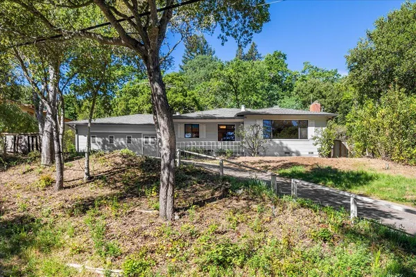 $1,995,000 | 208 Canyon Drive, Portola Valley, CA 94028