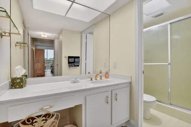 $225,000 | 23249 Barwood Lane North, Unit 405, Boca Raton, FL 33428