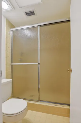 $225,000 | 23249 Barwood Lane North, Unit 405, Boca Raton, FL 33428