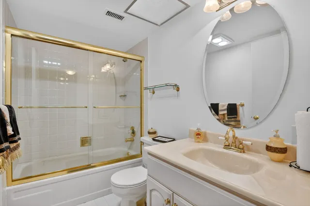 $225,000 | 23249 Barwood Lane North, Unit 405, Boca Raton, FL 33428