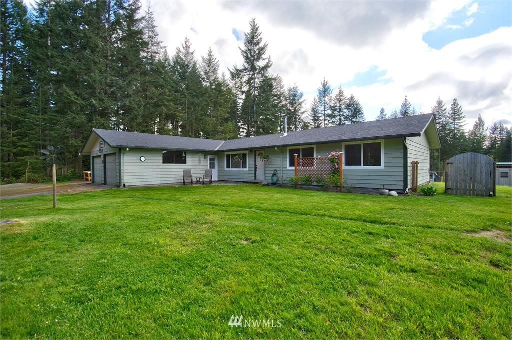 10878 Sidney Road Southwest Port Orchard, WA 98367 - Photo 2 of 24 Gallery Image 2