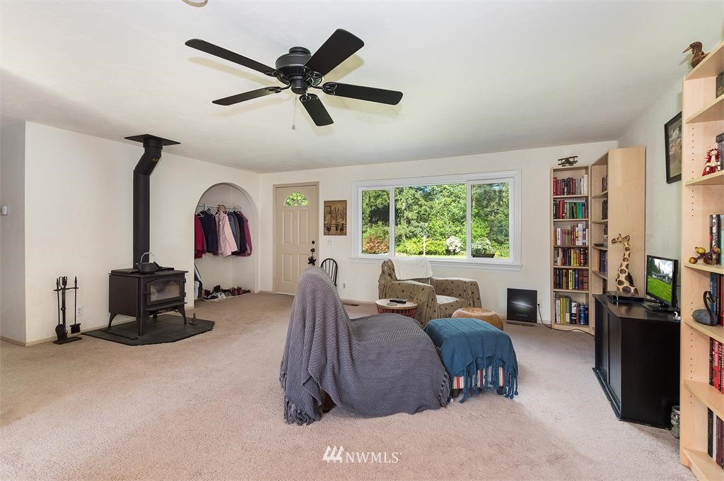 10878 Sidney Road Southwest Port Orchard, WA 98367 - Photo 13 of 24 Gallery Image 13