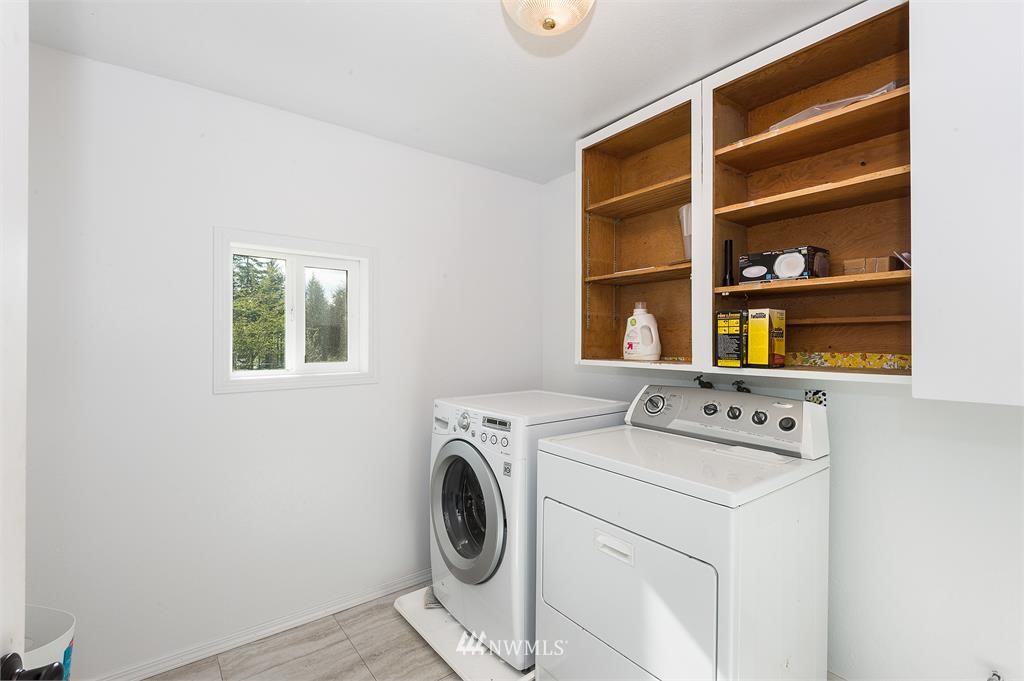 10878 Sidney Road Southwest Port Orchard, WA 98367 - Photo 18 of 24 Gallery Image 18