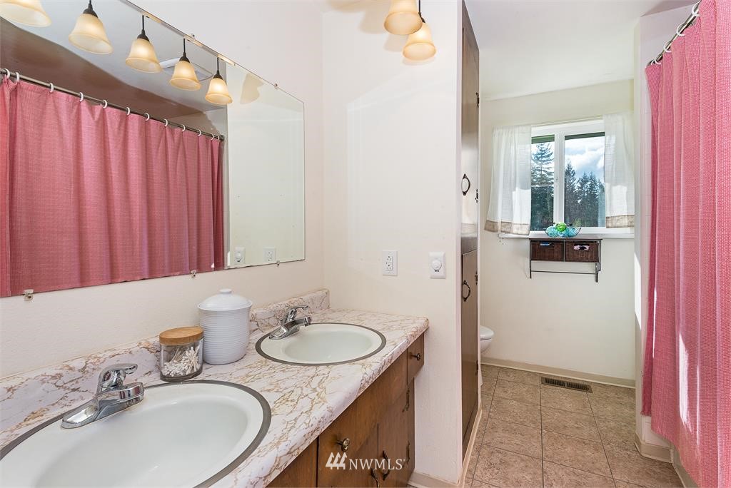 10878 Sidney Road Southwest Port Orchard, WA 98367 - Photo 20 of 24 Gallery Image 20