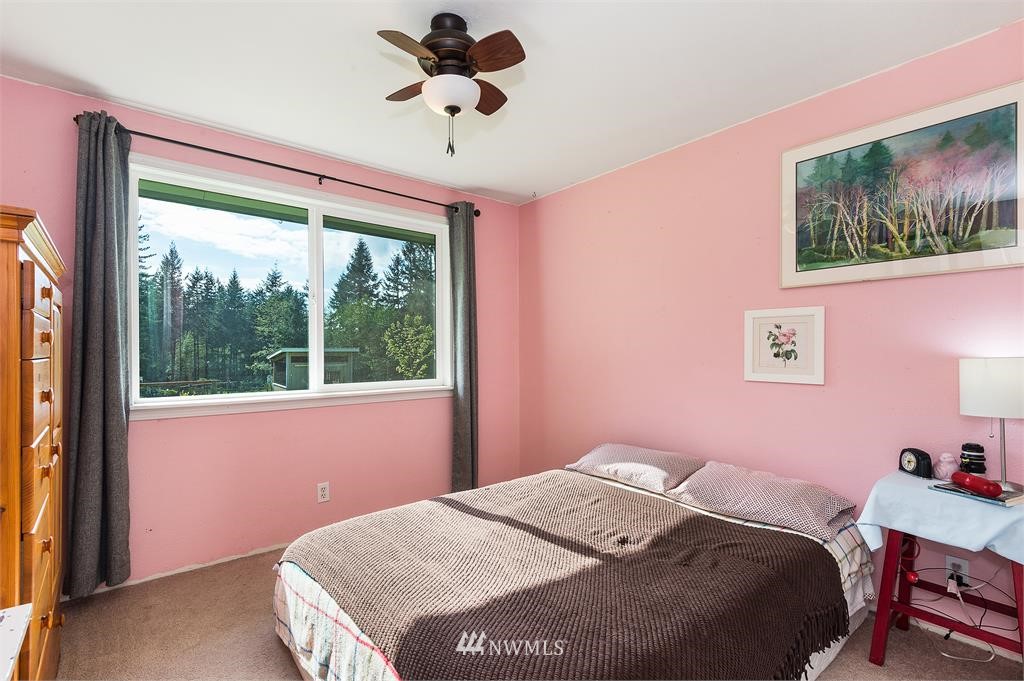 10878 Sidney Road Southwest Port Orchard, WA 98367 - Photo 22 of 24 Gallery Image 22